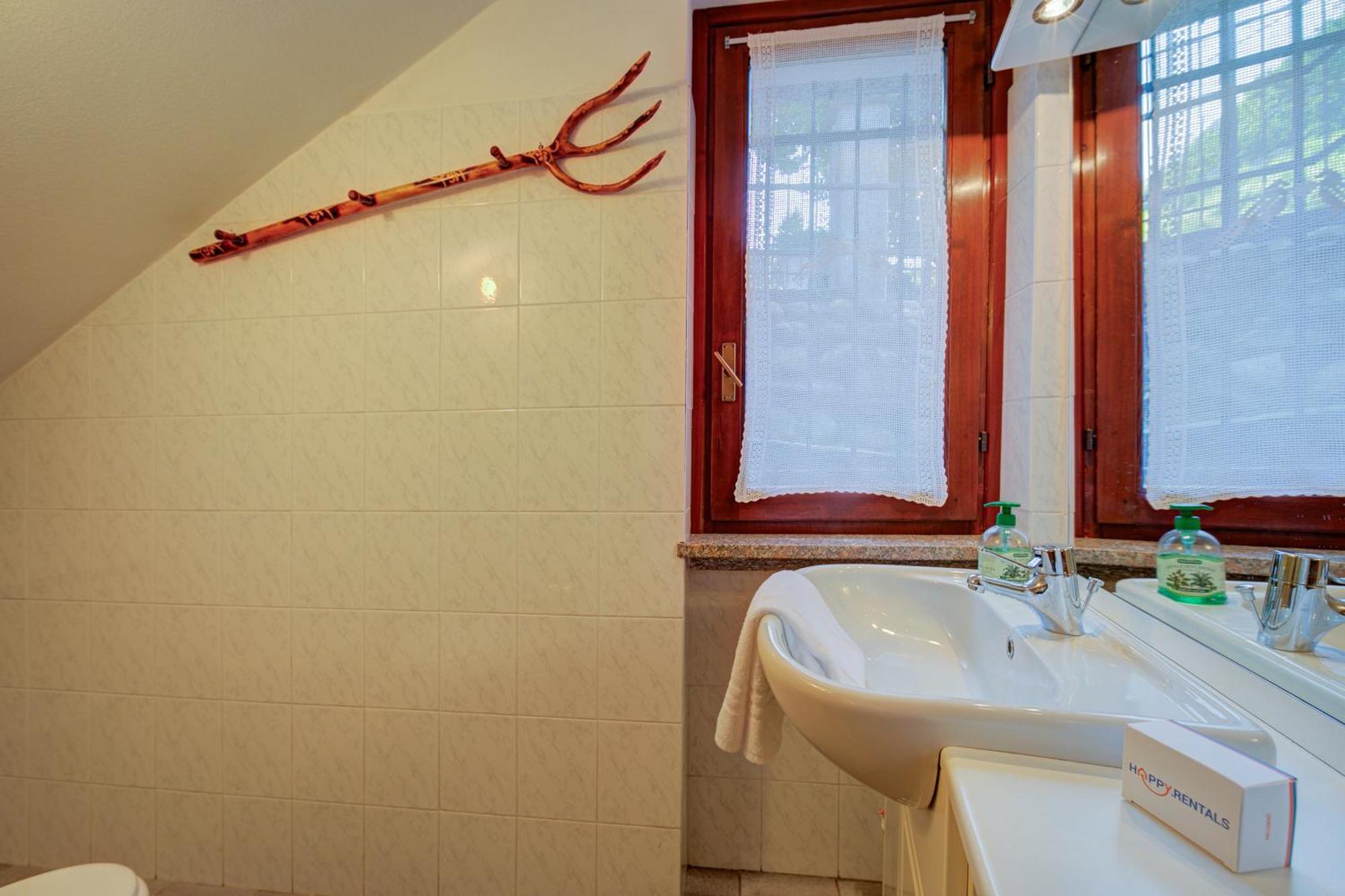 Villa Il Castagno Few Min From Beach - Happy Rentals 카스텔베카나 외부 사진