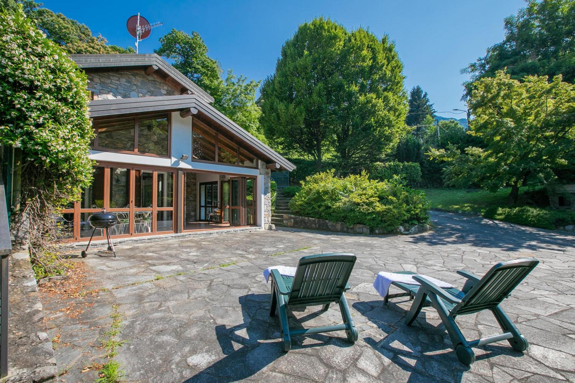 Villa Il Castagno Few Min From Beach - Happy Rentals 카스텔베카나 외부 사진